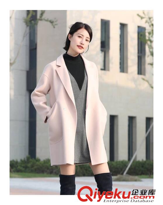 衣佰芬熟女系搭配，是我們的品牌特色     
