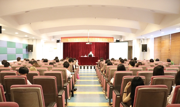 新媒体训练营{dy}课开讲，暴风雨都挡不住的学习热情.....