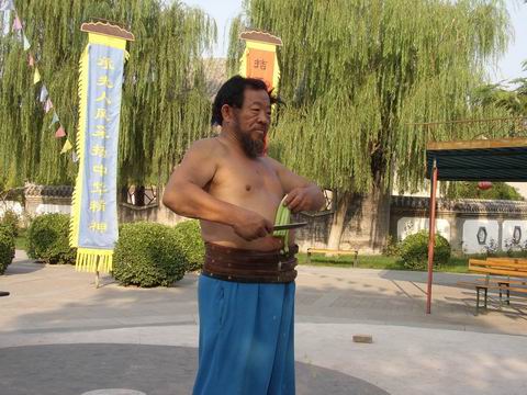 民間絕技絕活表演吳橋縣觀道創(chuàng)意文化雜技團(tuán)原始圖片2