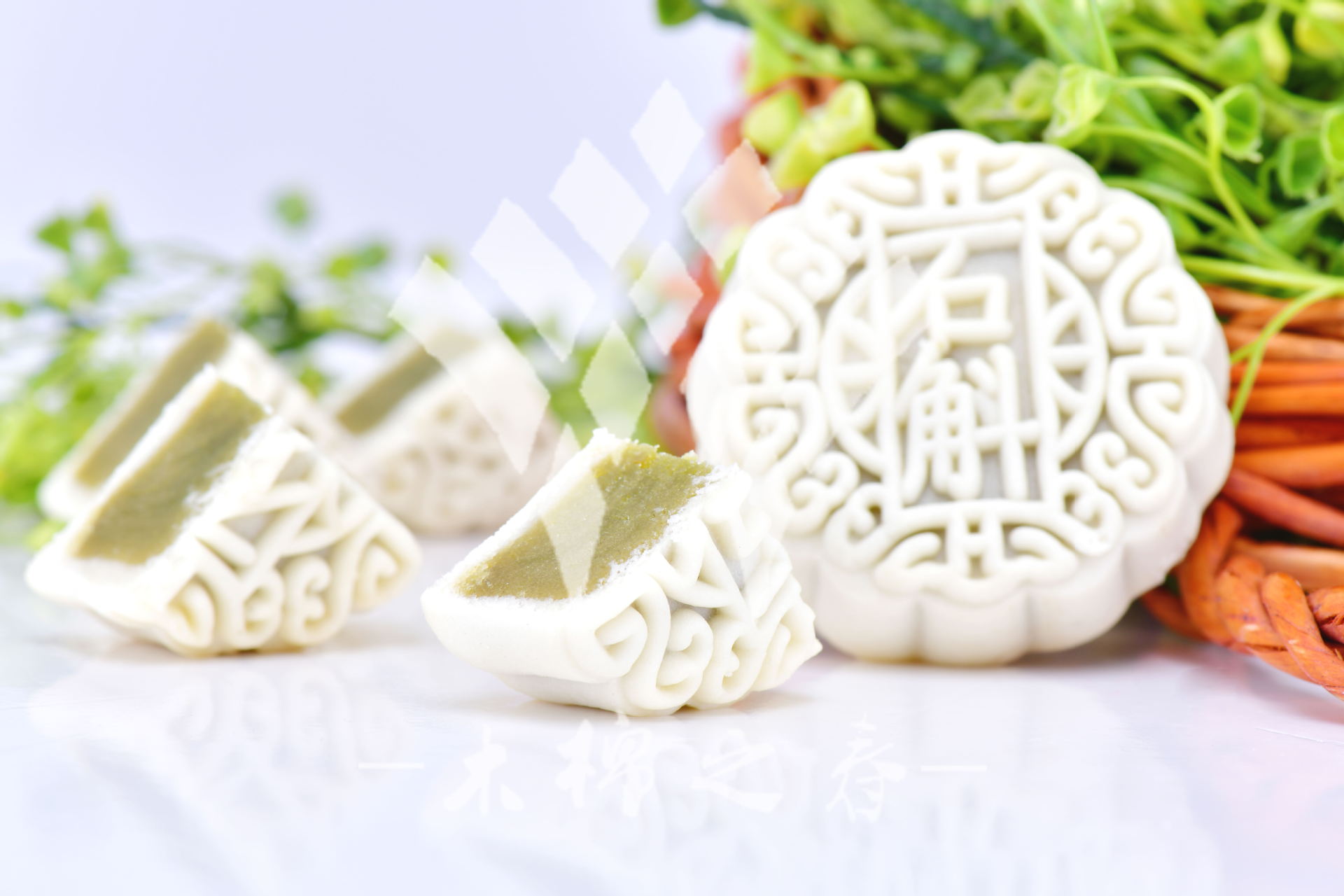 2019新款鐵盒鐵皮石斛月餅廣式月餅多口味月餅生產(chǎn) 廠家支持一件代發(fā)