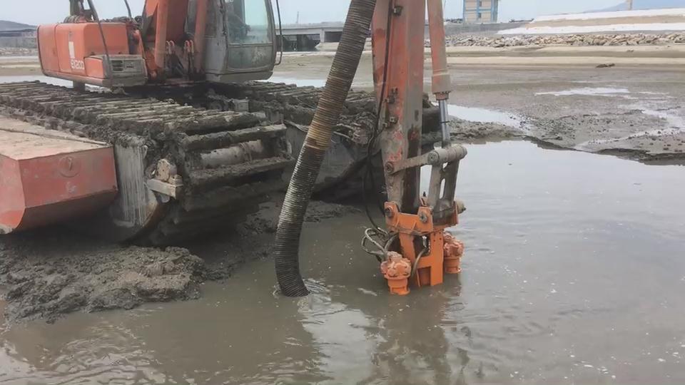 使用挖掘機(jī)抽沙、吸沙機(jī)械泵-挖機(jī)液壓泥沙泵