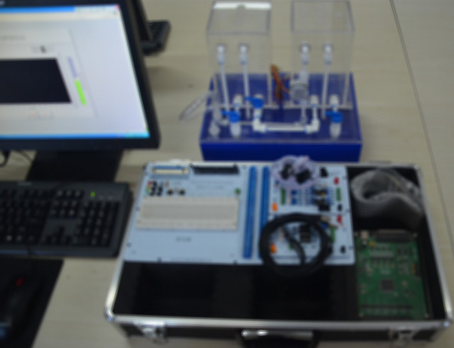 供应基于Labview软件编程的双容水箱液位控制系统