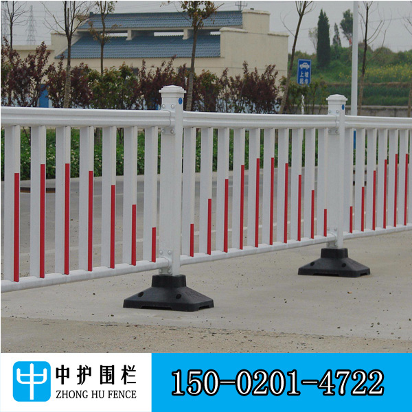 陽江市政交通隔離柵 面包管護(hù)欄有現(xiàn)貨 m白色柵欄價格便宜原始圖片3