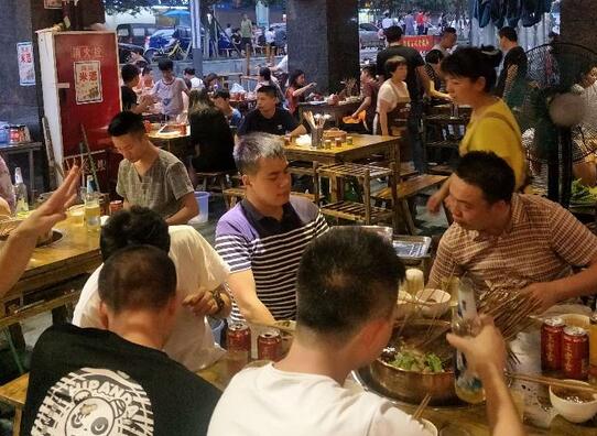 四川串串加盟店-串串香加盟店-成都大成小擼餐飲管理有限公司