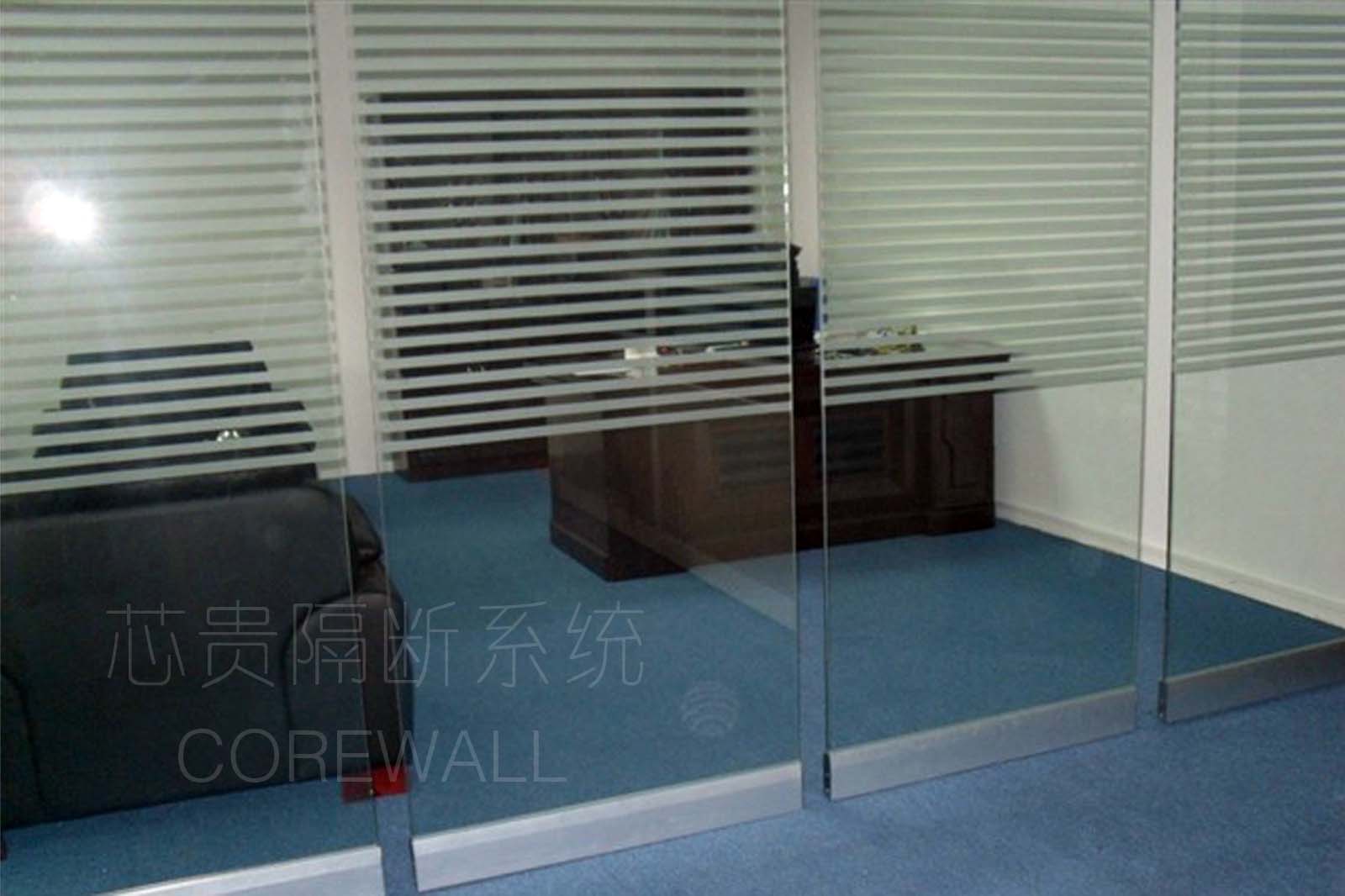 會議室透明玻璃活動隔斷原始圖片2