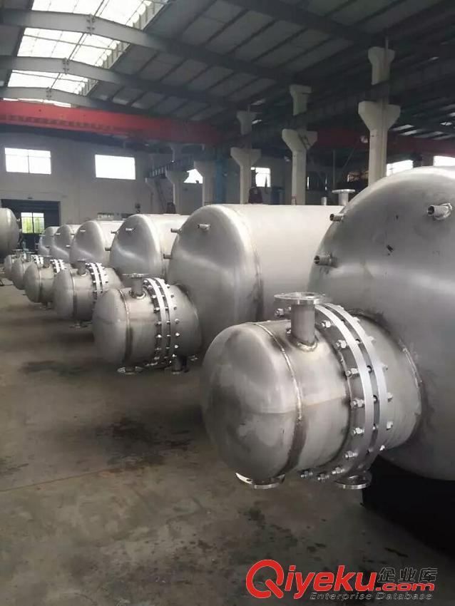 RV-03/04導(dǎo)流型容積式水加熱器