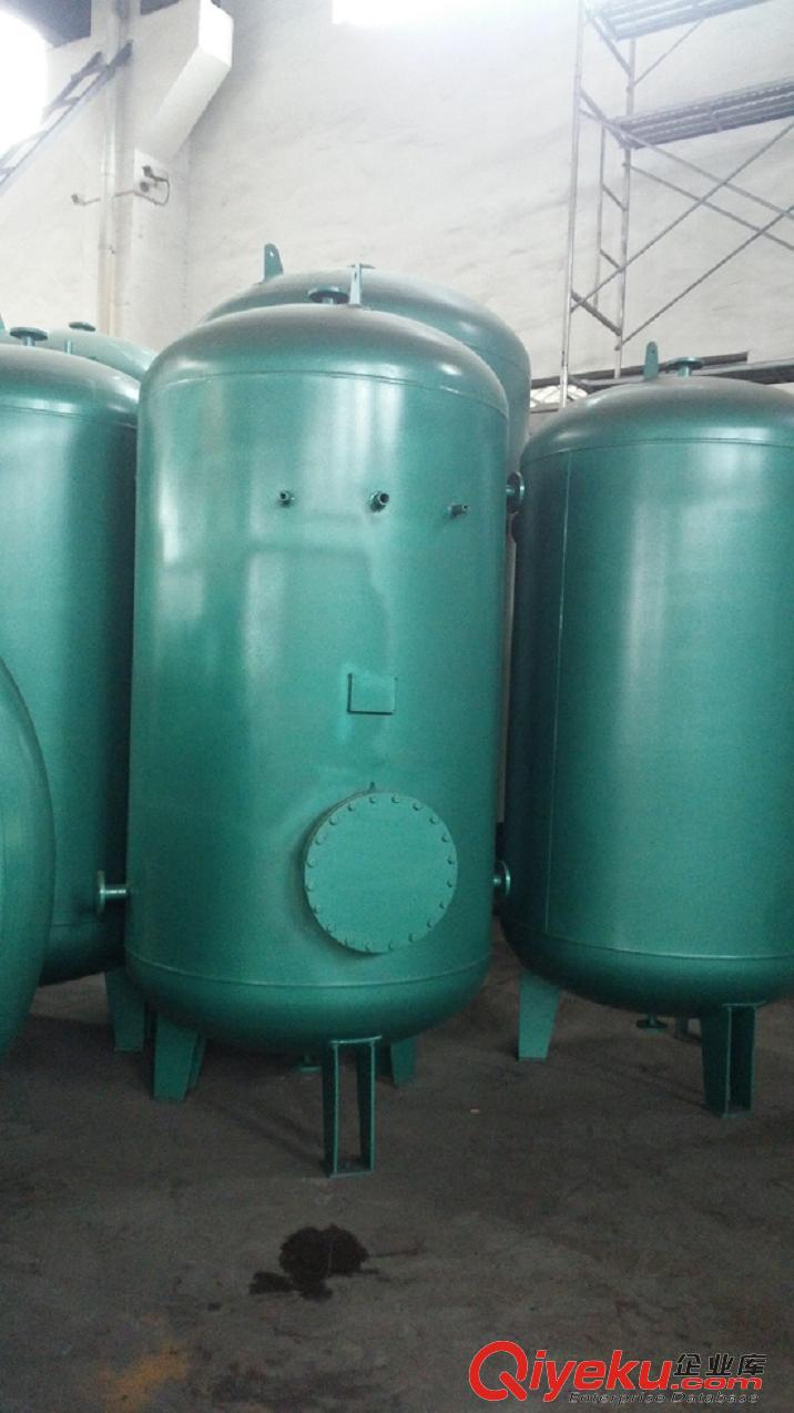 DFHRV系列導流浮動盤管型半容積式換熱器