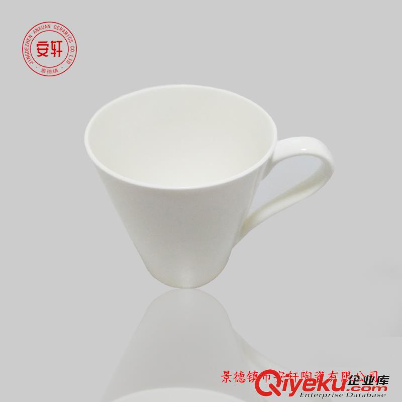 景德鎮(zhèn)商務(wù)饋贈(zèng)禮品餐具